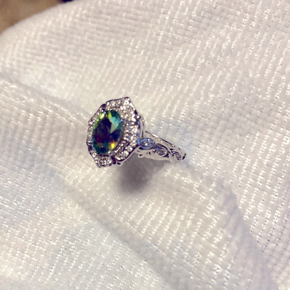 2/$15 Fragrant Jewels ring 💍 💎